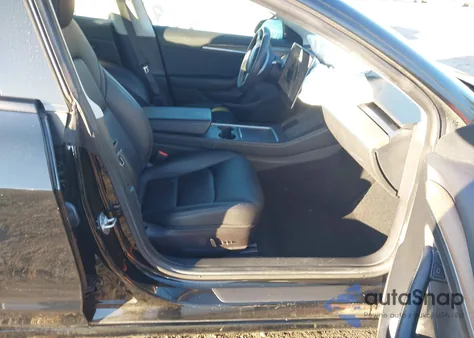 2022 Tesla Model 3 Long Range Dual Motor All-Wheel Drive z USA, uszkodzony, nr VIN 5YJ3E1EBXNF179249